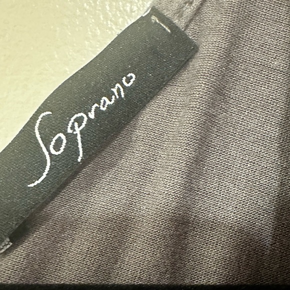 Gray Ruffled Women's Top - Picture 4 of 4